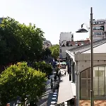 Charming & Bright Apartment With Rolling Balcony